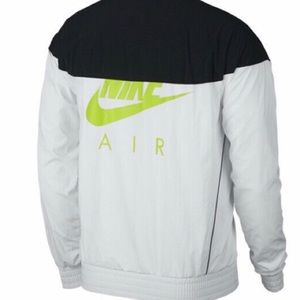 Air Jordan Men's Tinker Legacy Windbreaker